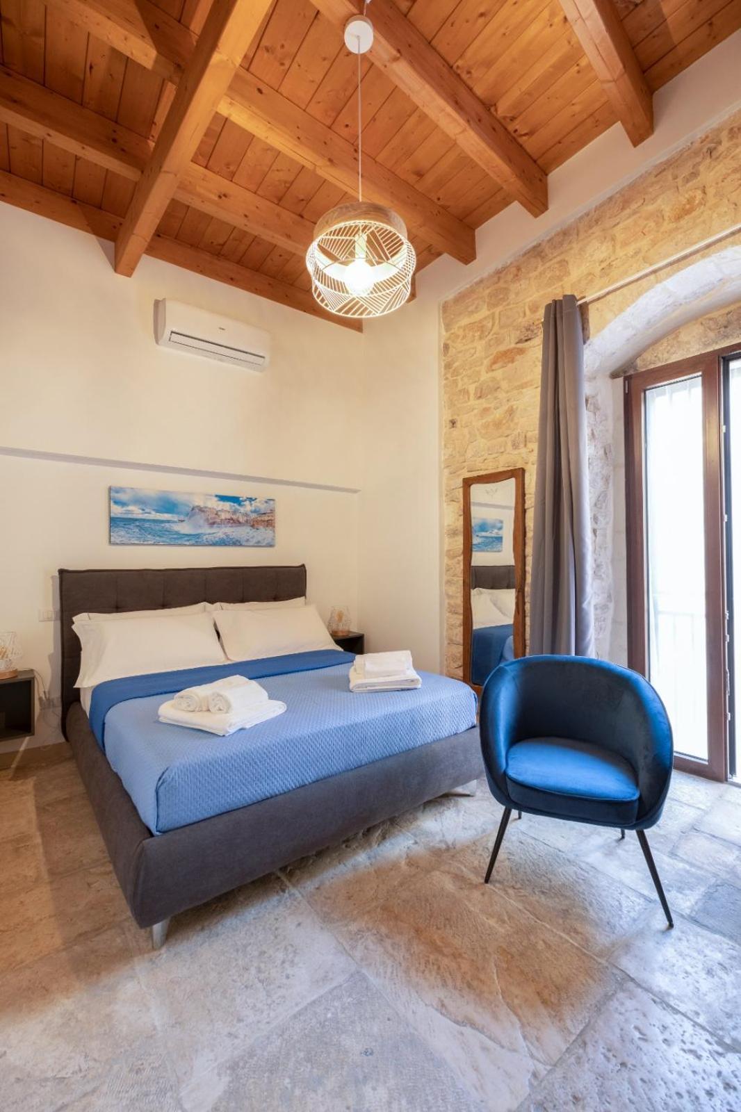 Palazzo Rizzi Dimora Dei Templari Hotel Bitetto Eksteriør billede