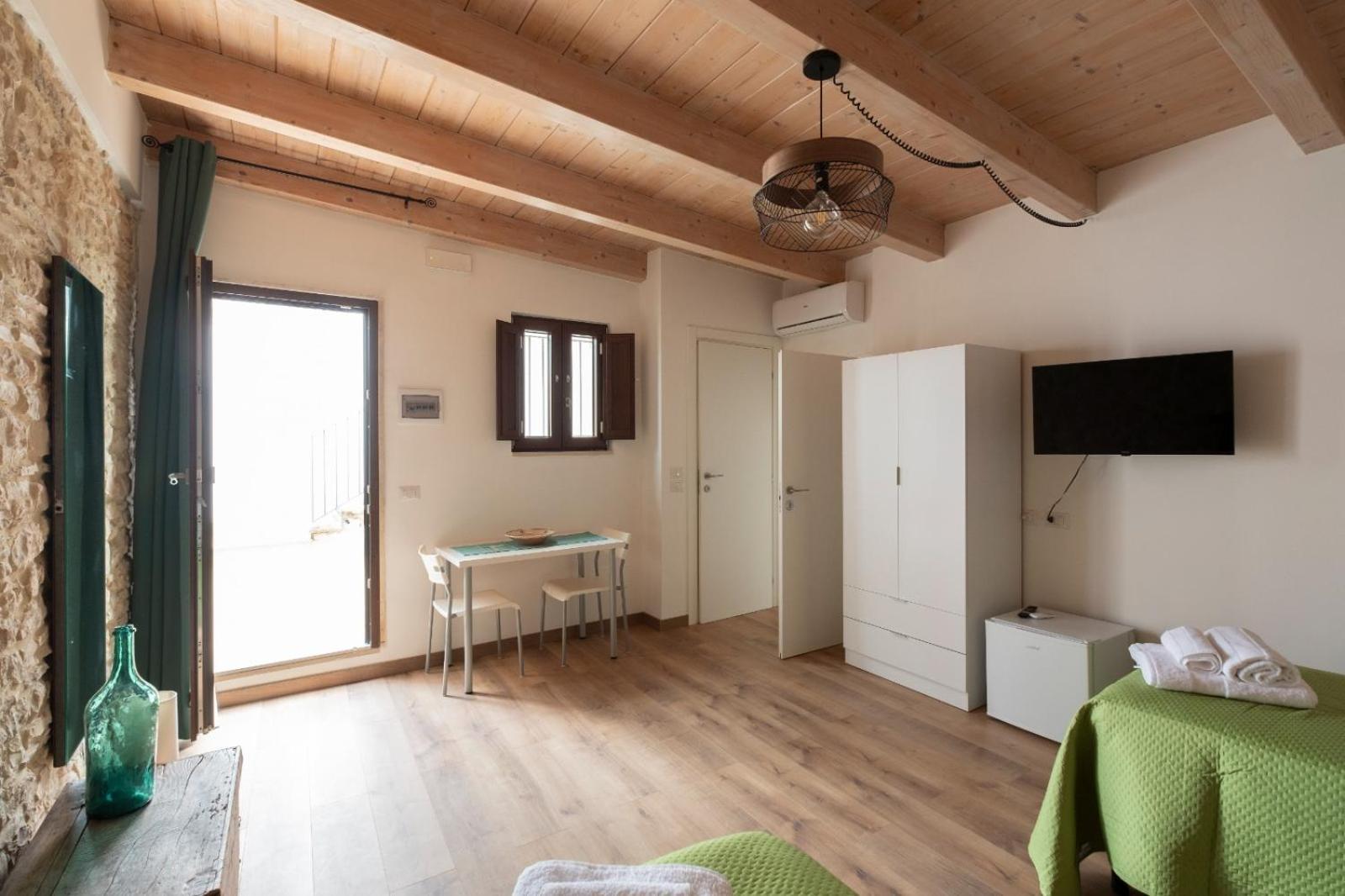 Palazzo Rizzi Dimora Dei Templari Hotel Bitetto Eksteriør billede