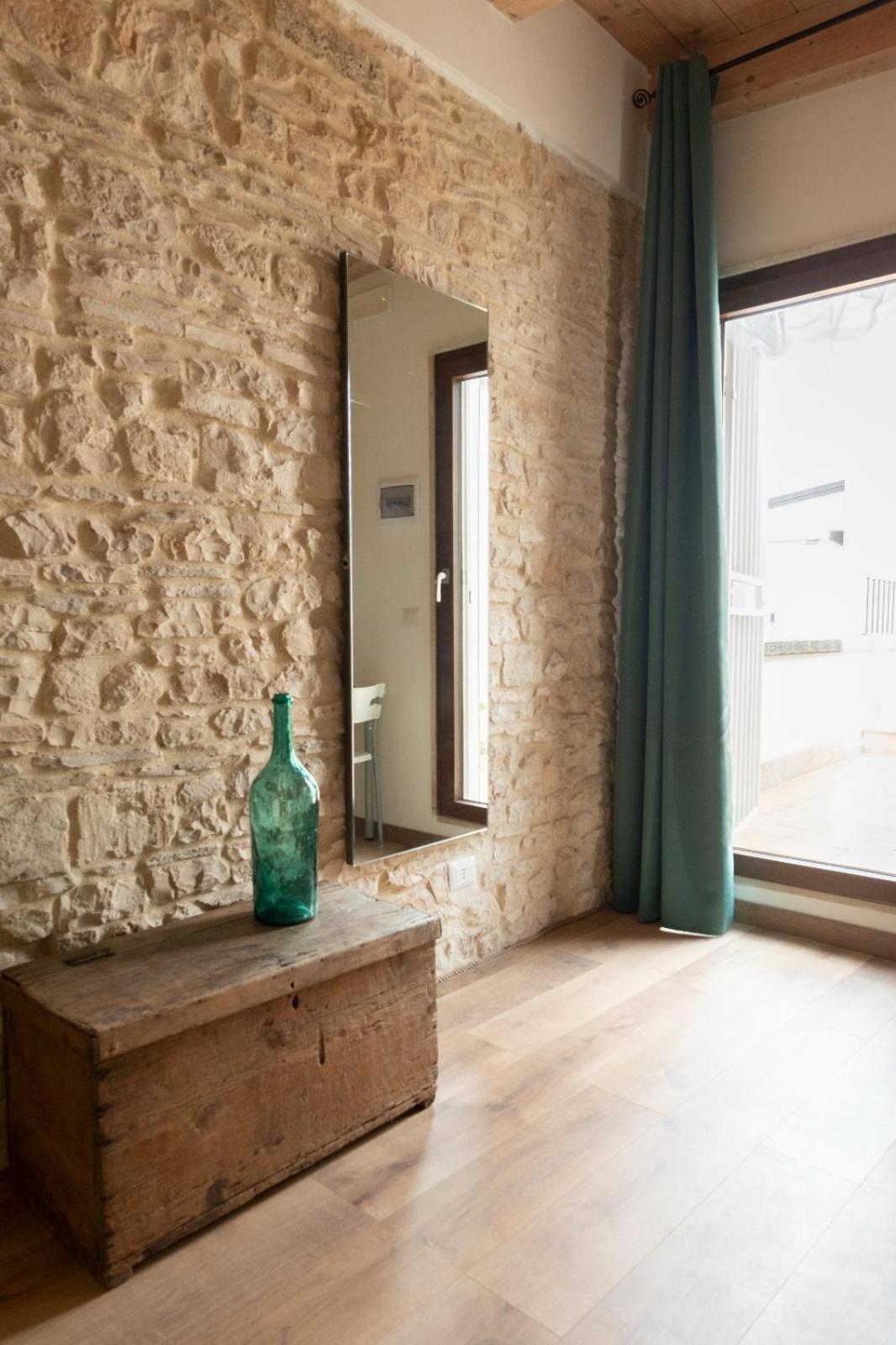 Palazzo Rizzi Dimora Dei Templari Hotel Bitetto Eksteriør billede