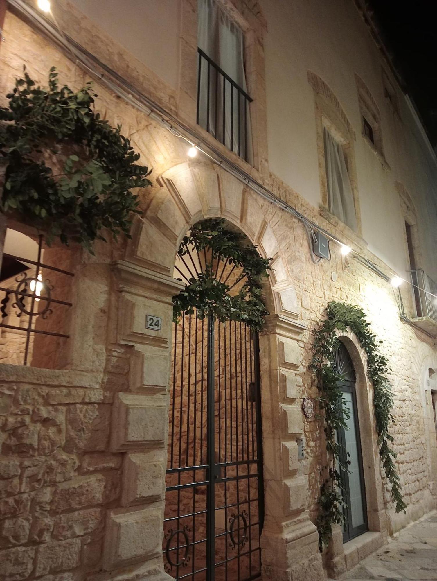 Palazzo Rizzi Dimora Dei Templari Hotel Bitetto Eksteriør billede